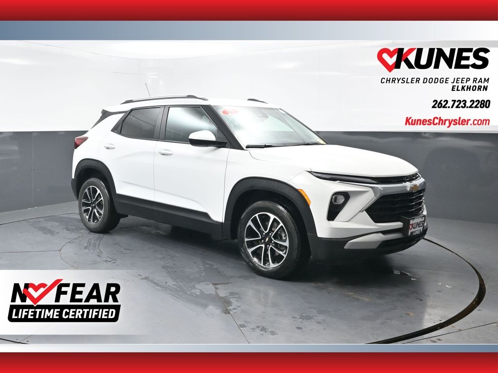 Summit White 2025 Chevrolet Trailblazer SUV / Crossover Four-Wheel Drive 9-Speed Automatic