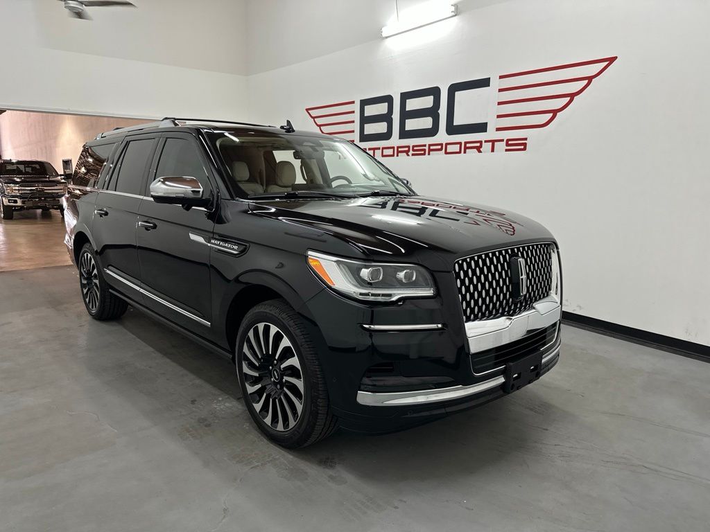 2022 Lincoln Navigator
