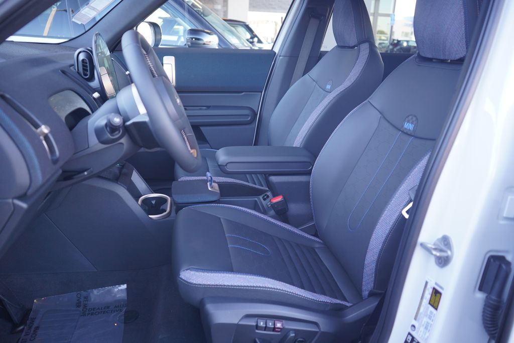 Thumbnail: 2026 MINI Cooper Countryman - 6