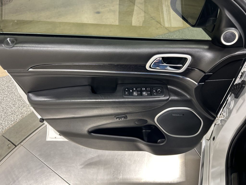 used 2020 Jeep Grand Cherokee car, priced at $25,928