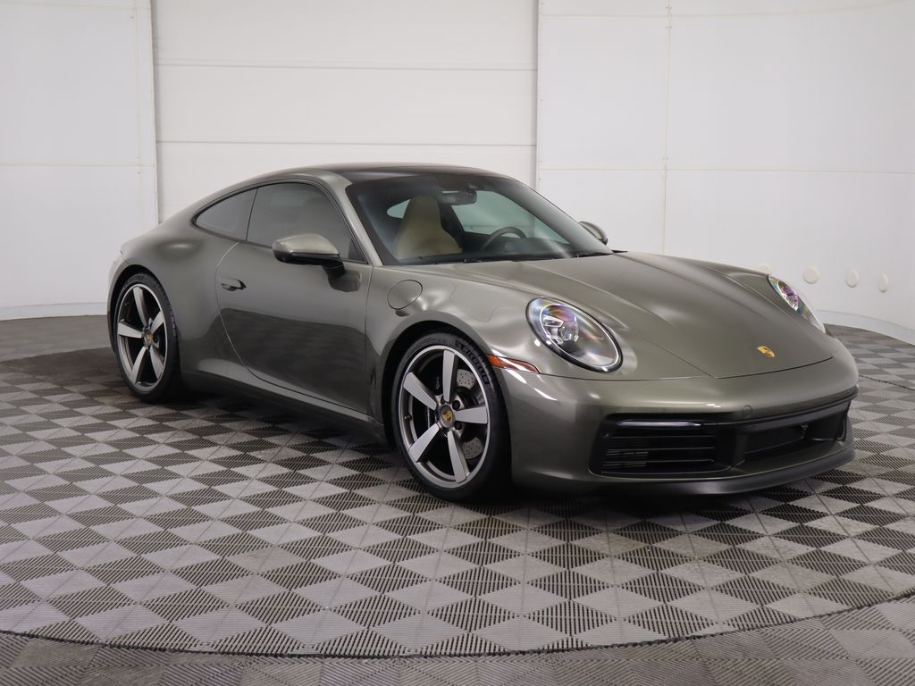 2022 Porsche 911 Carrera 4S 9