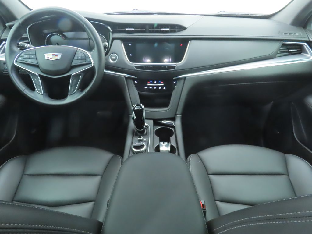 Thumbnail: 2021 Cadillac XT5 - 13