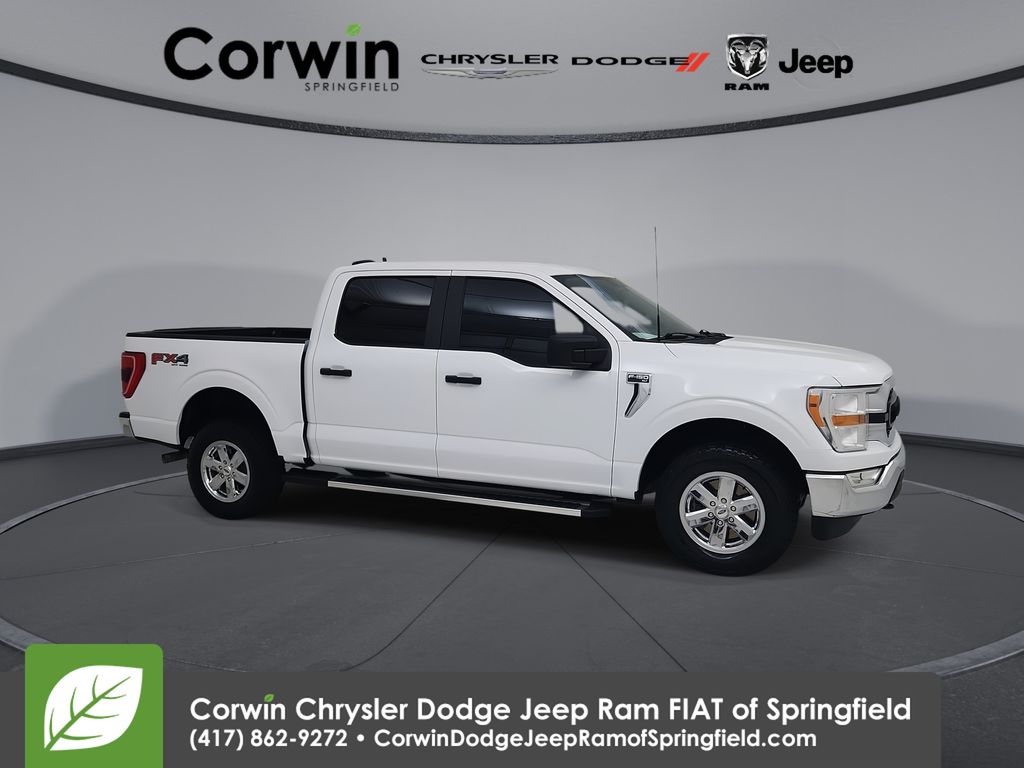 Oxford White 2022 Ford F-150 XLT SuperCrew 4WD Pickup Truck Four-Wheel Drive Automatic