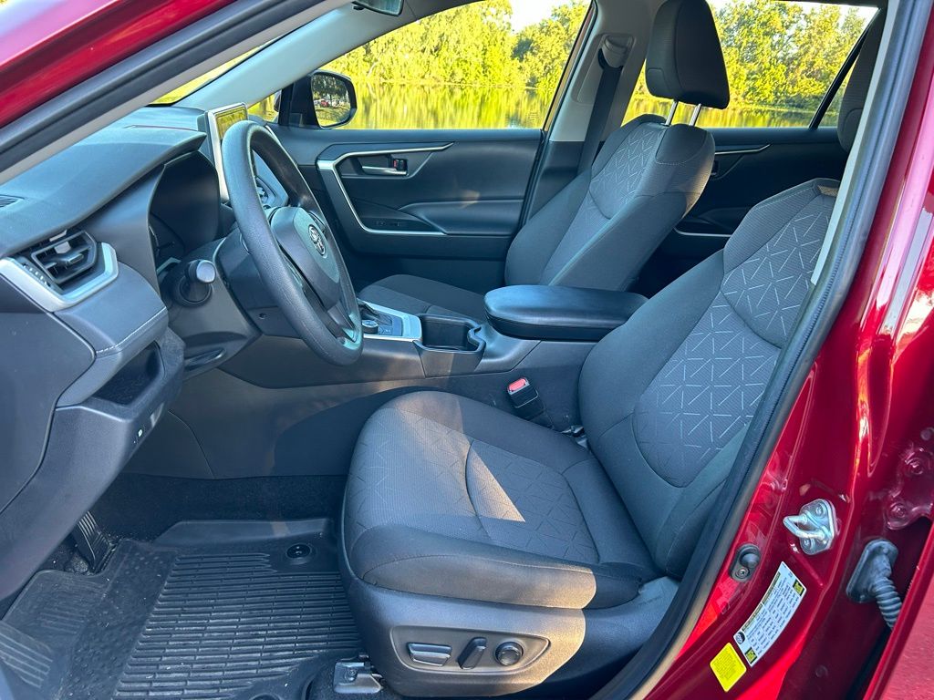 Thumbnail: 2024 Toyota RAV4 - 14