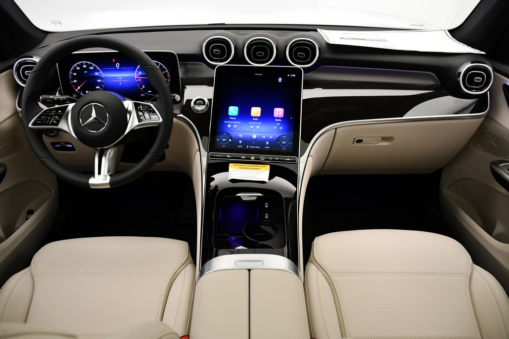 Thumbnail: 2026 Mercedes-Benz GLC - 20