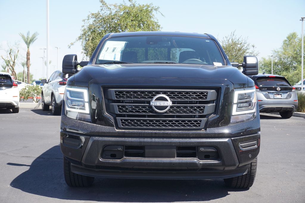 2024 Nissan Titan SV 5