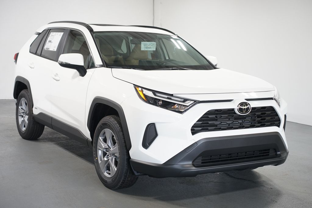 Thumbnail: 2025 Toyota RAV4 - 3