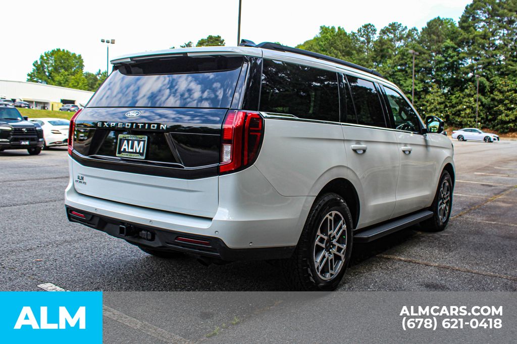 Used 2025 White Ford Active image 6
