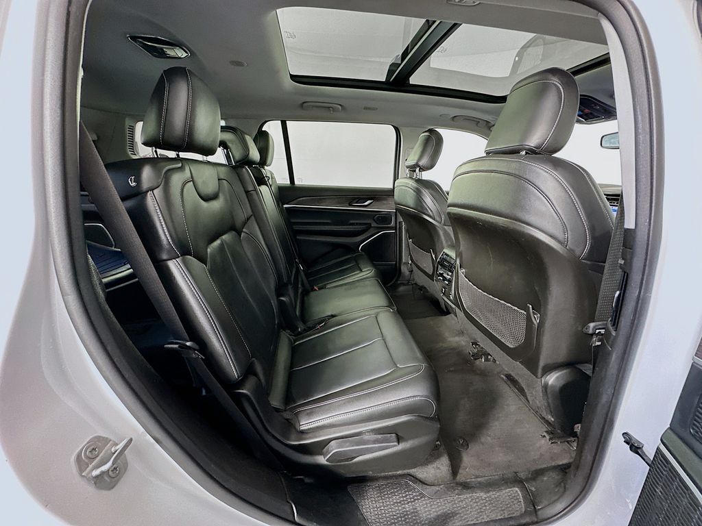 Thumbnail: 2022 Jeep Grand Cherokee L - 27