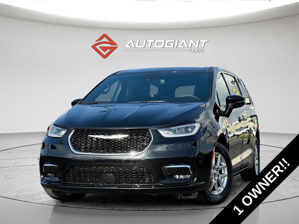 Diamond Black Crystal Pearlcoat 2025 Chrysler Pacifica Minivan Front-Wheel Drive 9-Speed Automatic