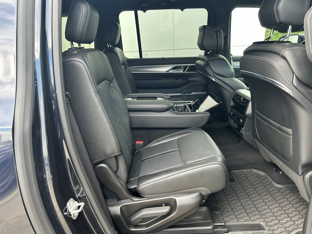 2023 Jeep Grand Wagoneer L Base