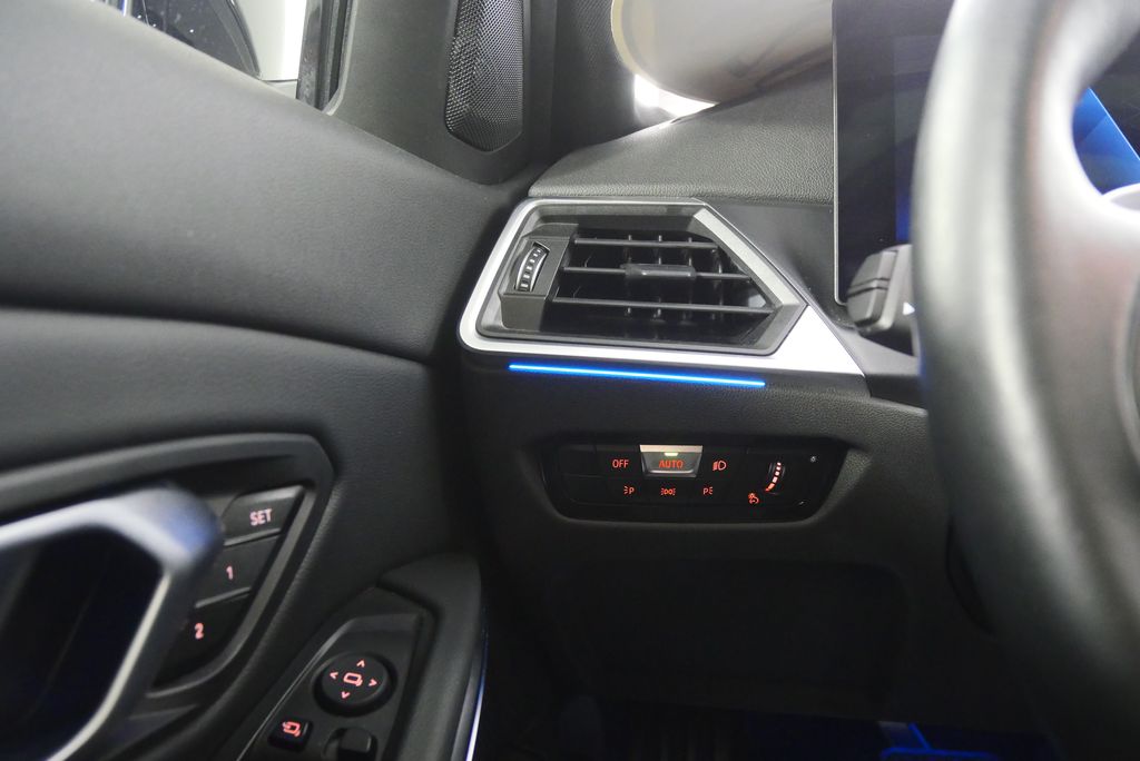 Thumbnail: 2023 BMW 3 Series - 18