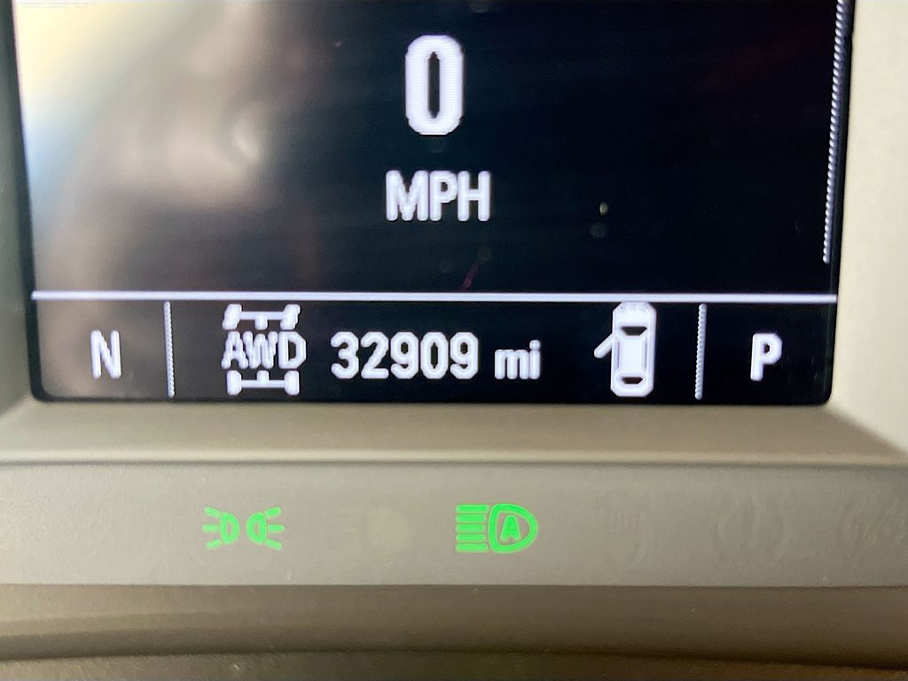 Used 2022 Red Chevrolet LT image 12