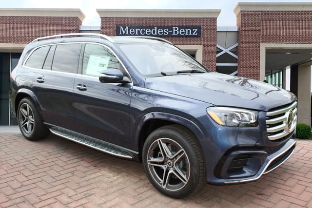 2024 Mercedes-Benz GLS 450 4MATIC 3