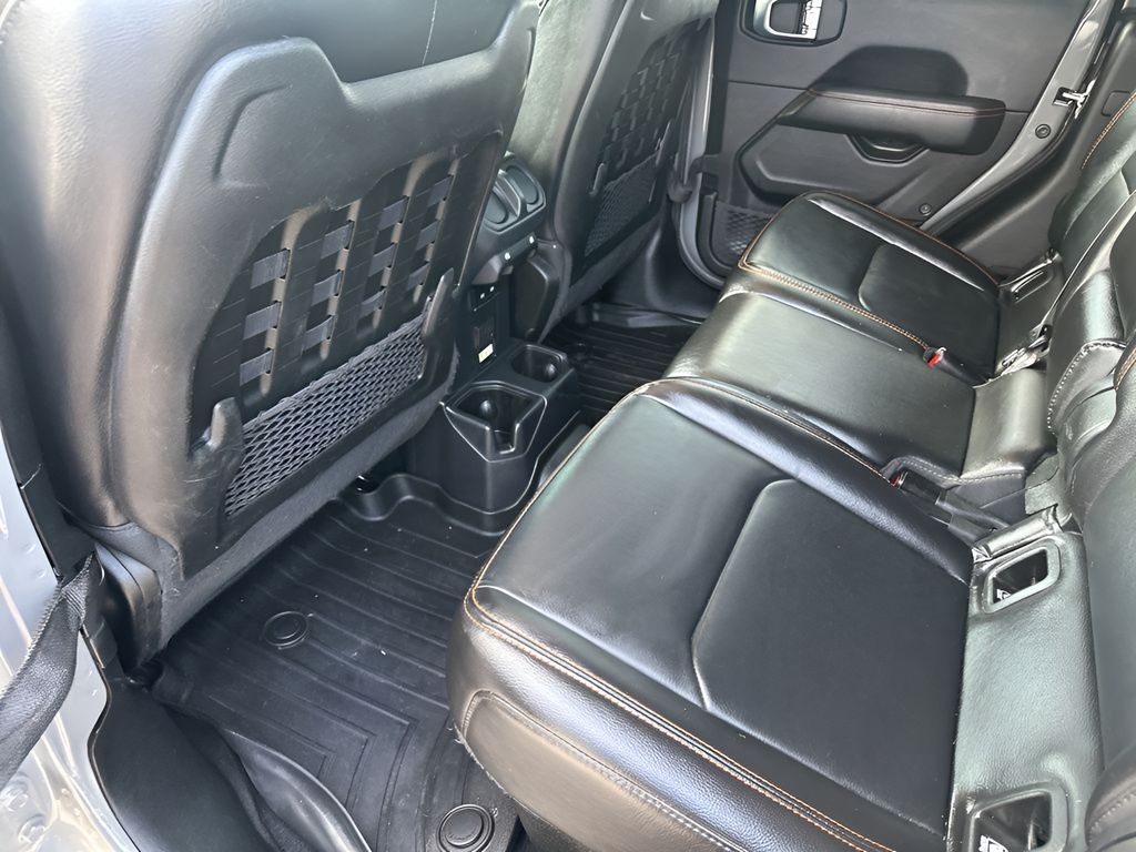 Used Car 2021 Jeep Gladiator  Mojave For Sale Under $35,000 In Austin, Texas