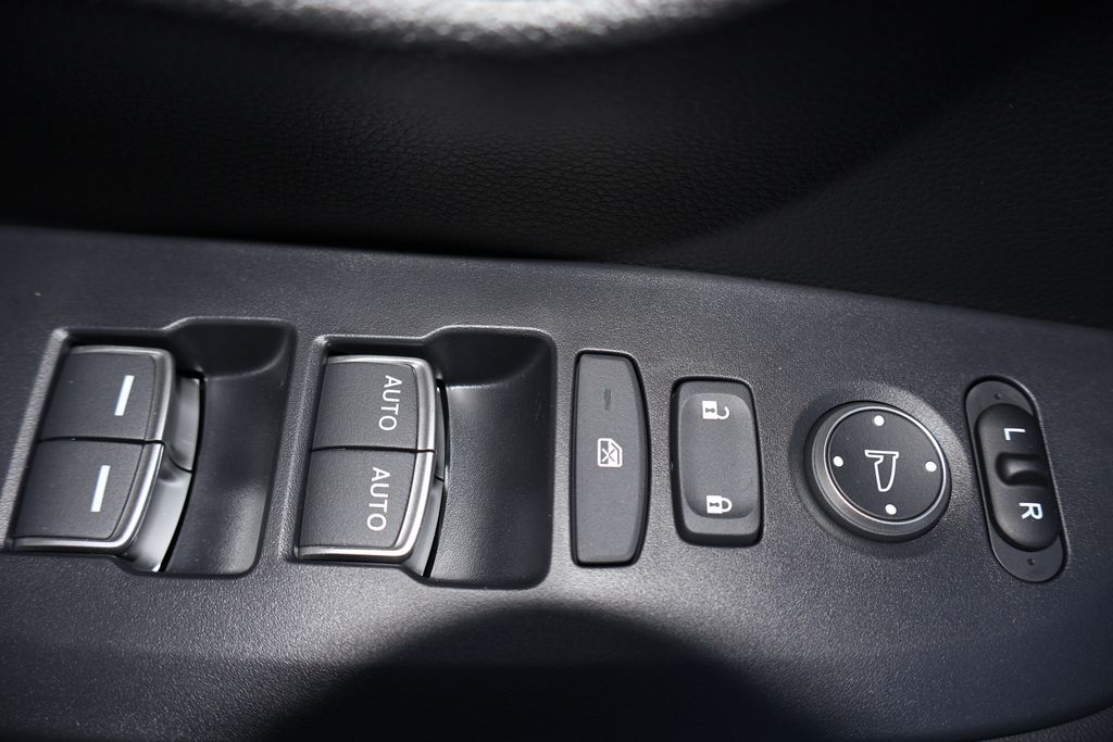 Thumbnail: 2026 Honda HR-V - 14