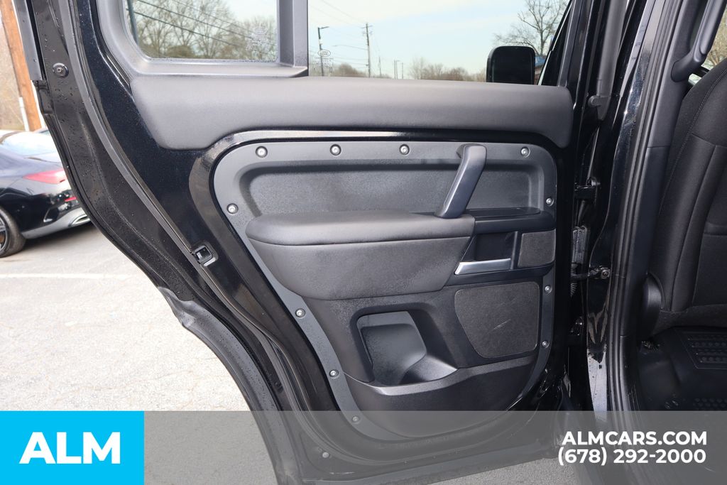 Used 2025 Black Land Rover S image 21