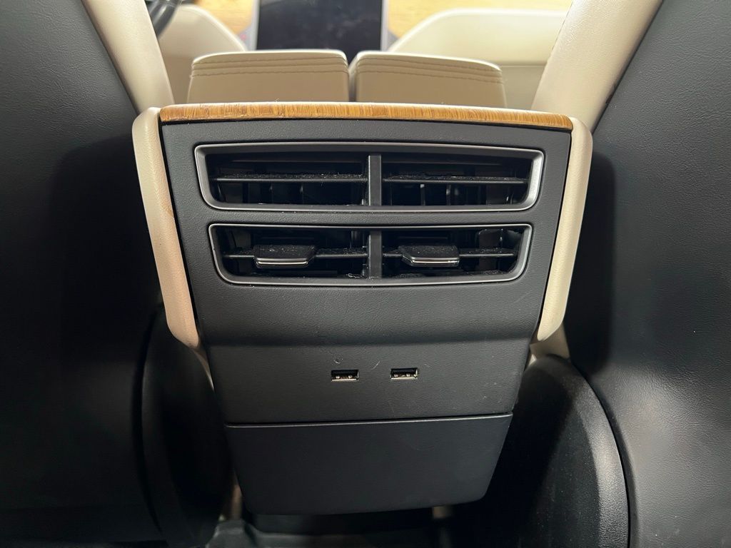 Thumbnail: 2019 Tesla Model S - 25