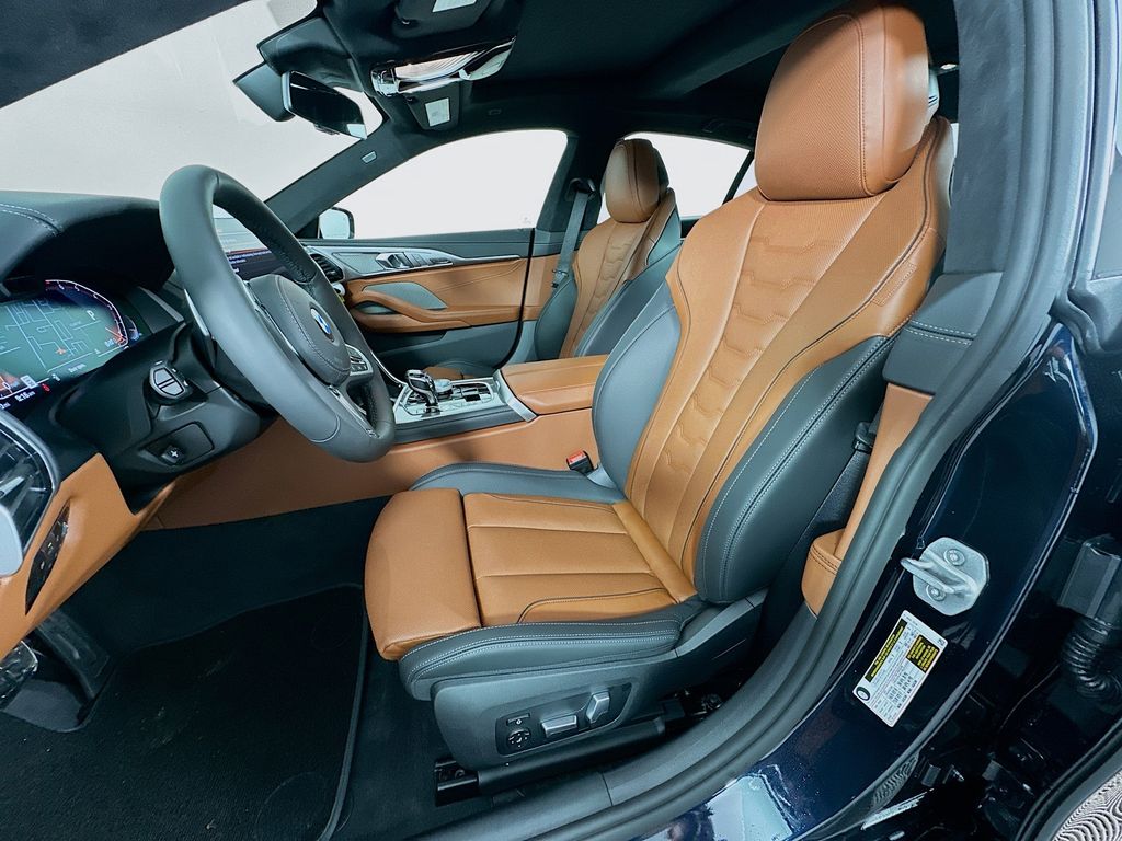 Thumbnail: 2026 BMW 8 Series - 16