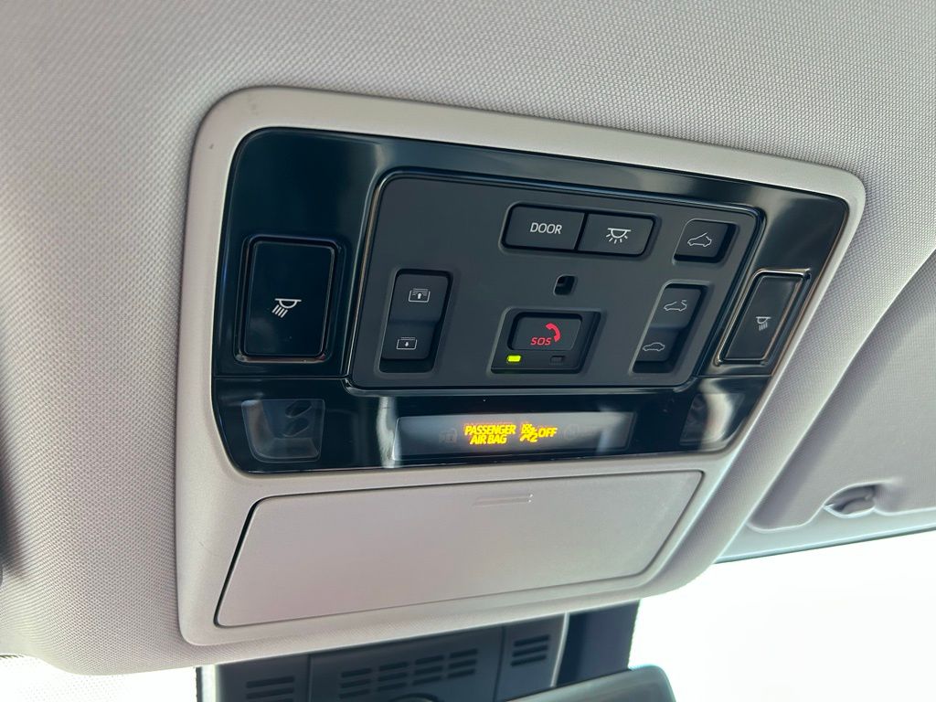 Thumbnail: 2025 Toyota Grand Highlander - 32