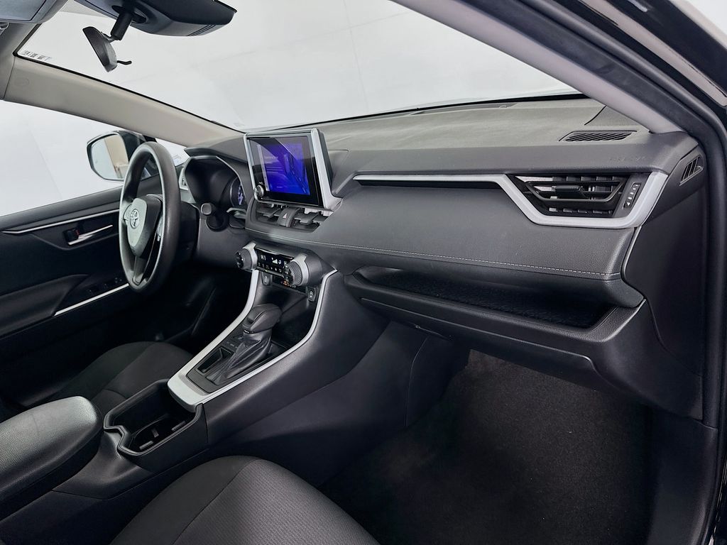 Thumbnail: 2024 Toyota RAV4 - 29