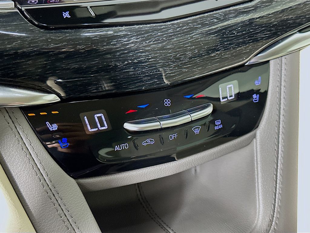 2022 Cadillac XT6 Premium Luxury 15