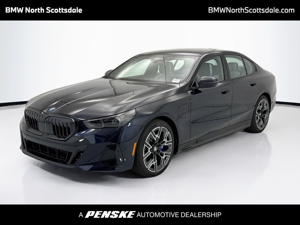 Thumbnail: 2026 BMW 5 Series - 1