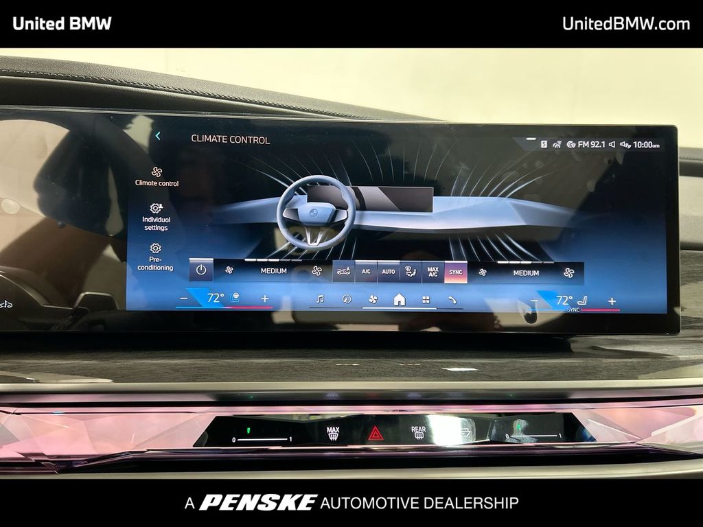 Thumbnail: 2025 BMW 7 Series - 19