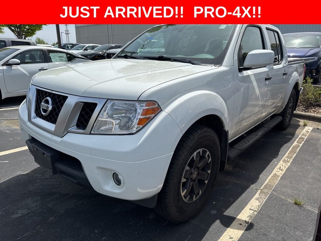 Glacier White 2019 Nissan Frontier PRO-4X Crew Cab 4WD Pickup Truck Four-Wheel Drive 5-Speed Automatic Overdrive