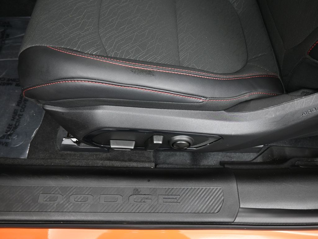Used 2025 Header Orange Clearcoat Dodge R/T image 16