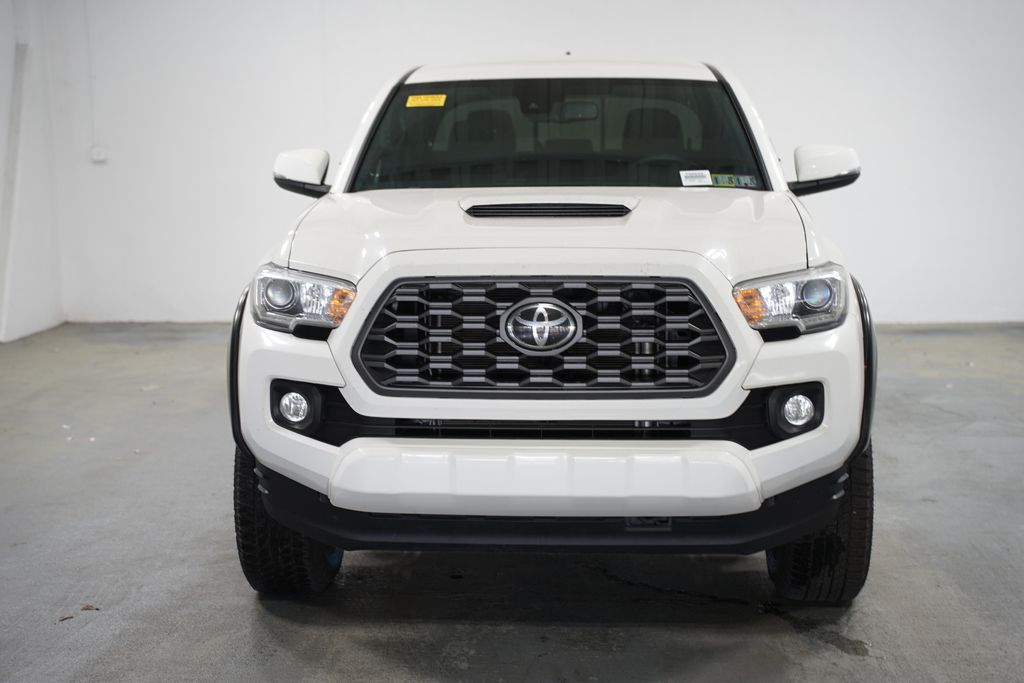 2022 Toyota Tacoma TRD Sport 2