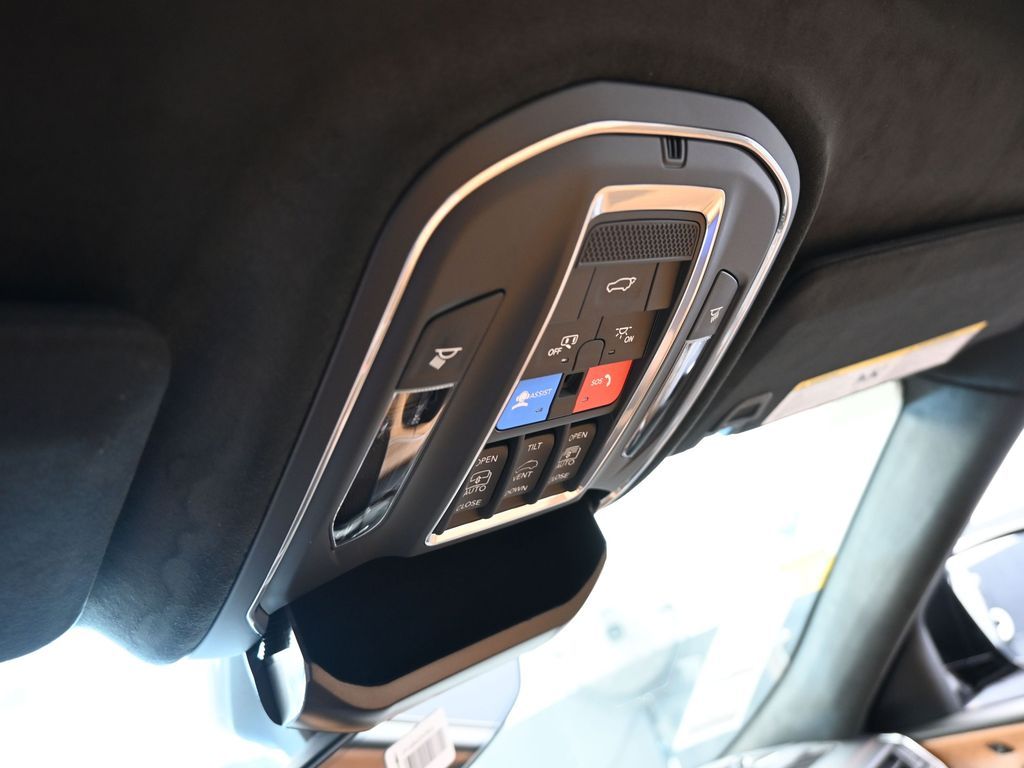 New 2025 Diamond Black Crystal Pearlcoat Jeep Summit image 25