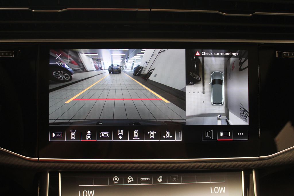 Thumbnail: 2026 Audi SQ7 - 21