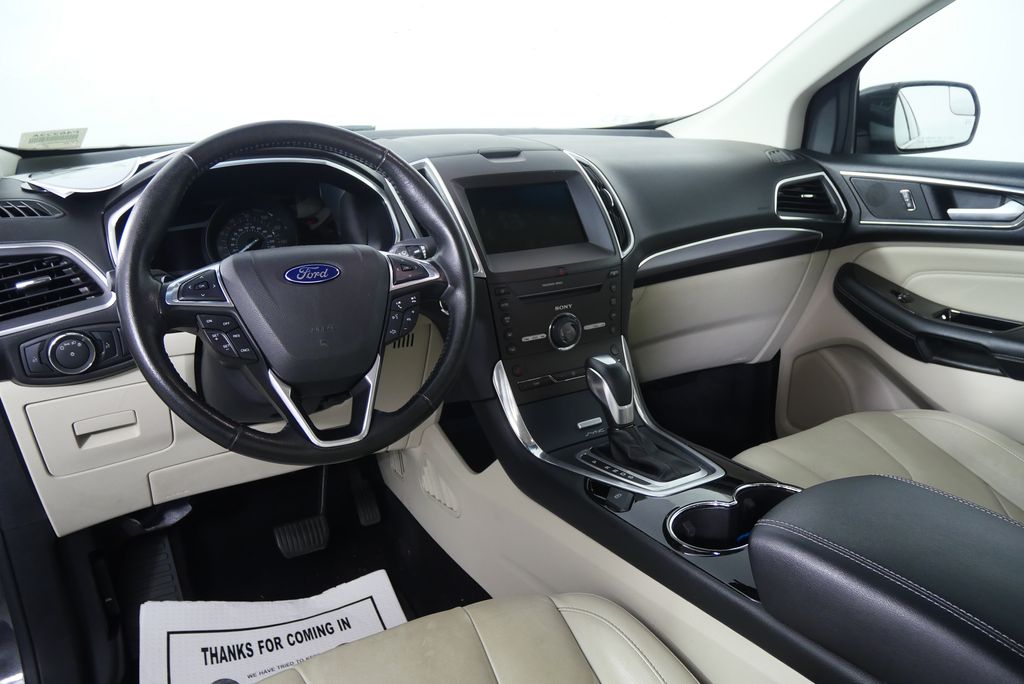 Thumbnail: 2015 Ford Edge - 17