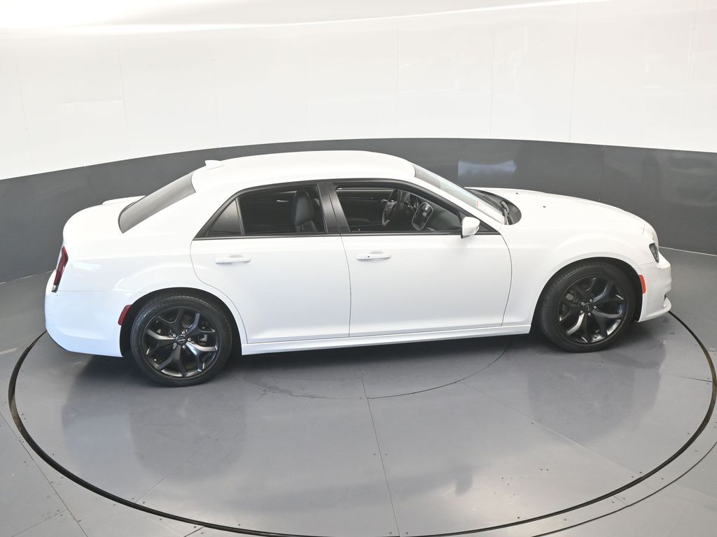 Used 2023 Bright White Clearcoat Chrysler Touring image 44