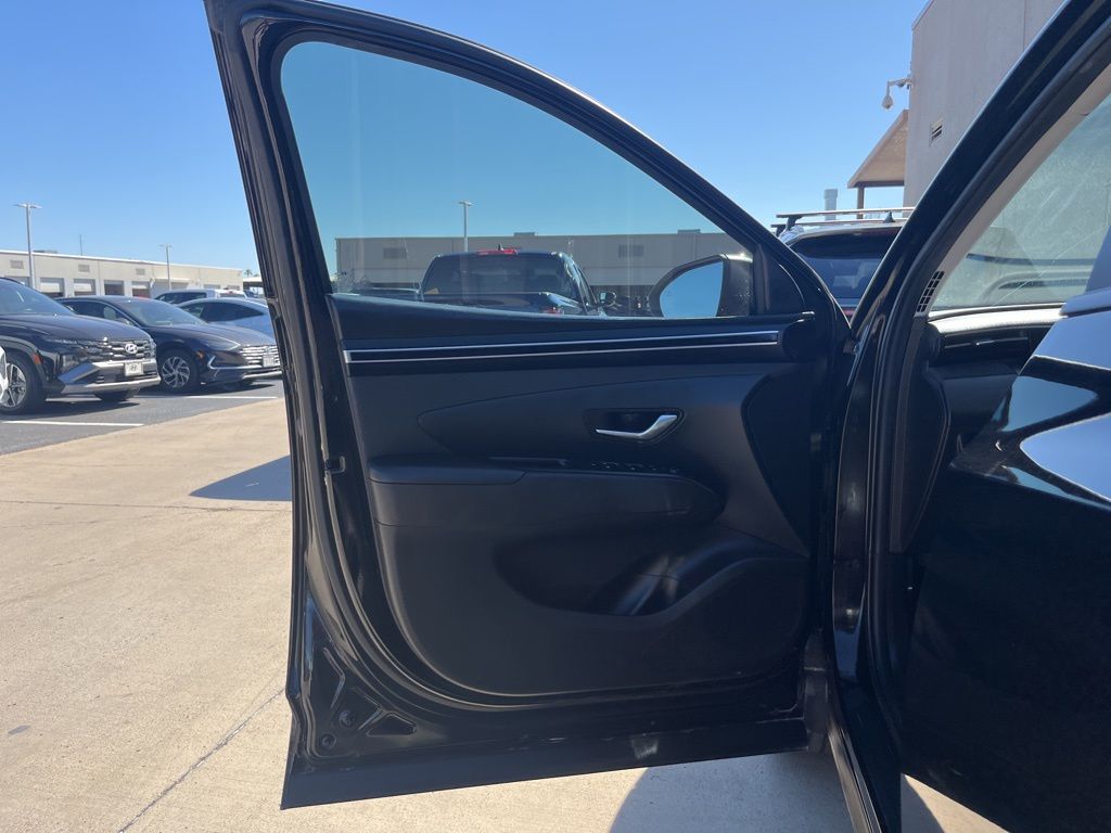 Thumbnail: 2023 Hyundai Tucson - 29