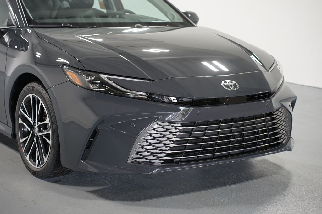 Thumbnail: 2025 Toyota Camry - 4