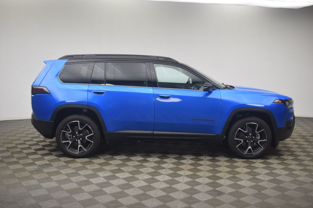 new 2026 Jeep Cherokee car, priced at $43,610