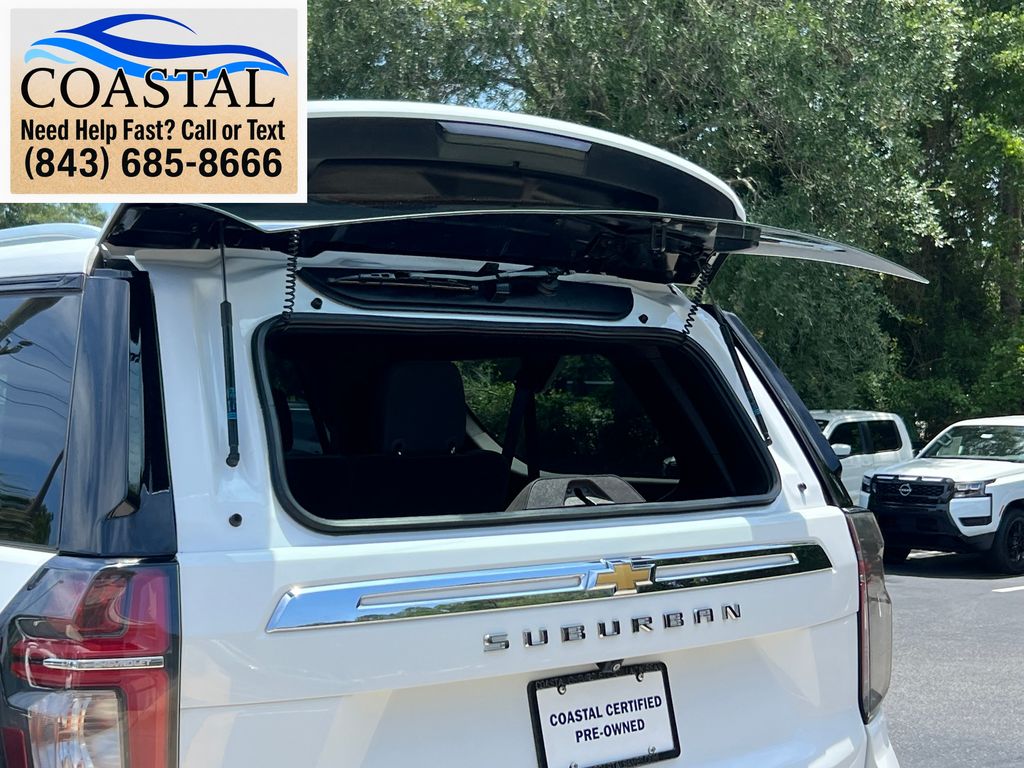 2023 Chevrolet Suburban LT White at Bob King Buick GMC