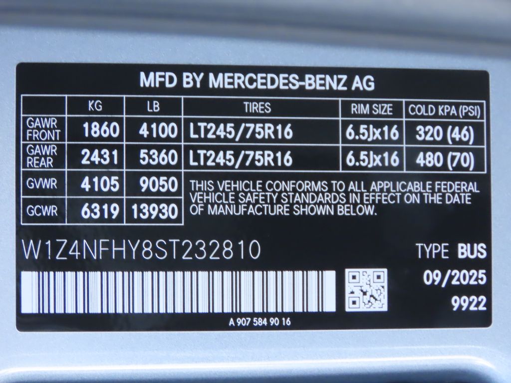 Thumbnail: 2025 Mercedes-Benz Sprinter - 31