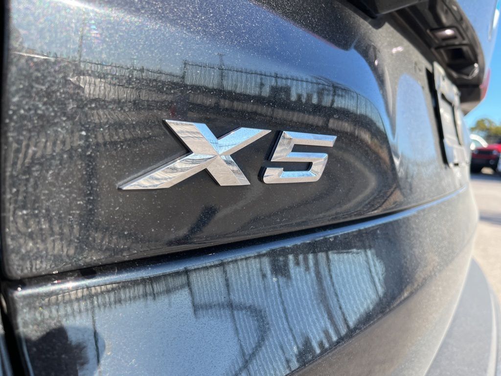 Thumbnail: 2022 BMW X5 - 8