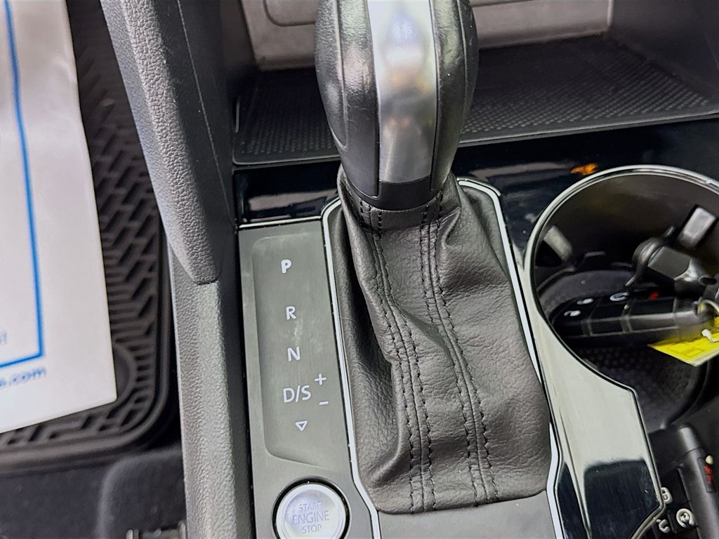 Used Car 2020 Volkswagen Atlas Cross Sport  3.6l V6 Sel R-line For Sale Under $20,000 In Austin, Texas