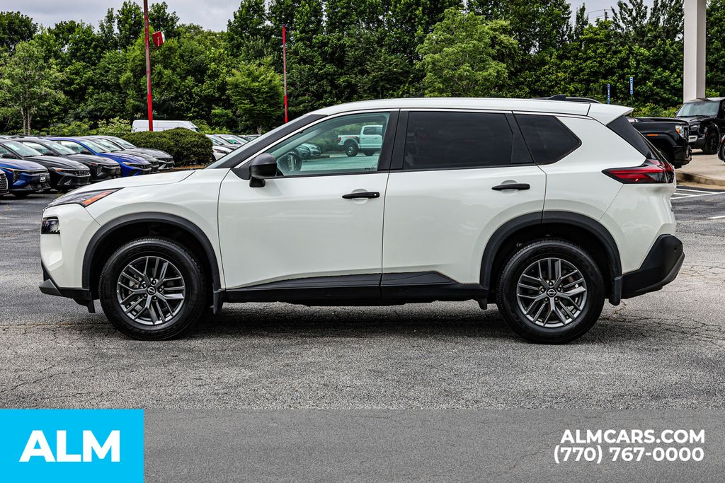 Used 2023 White Nissan S image 8