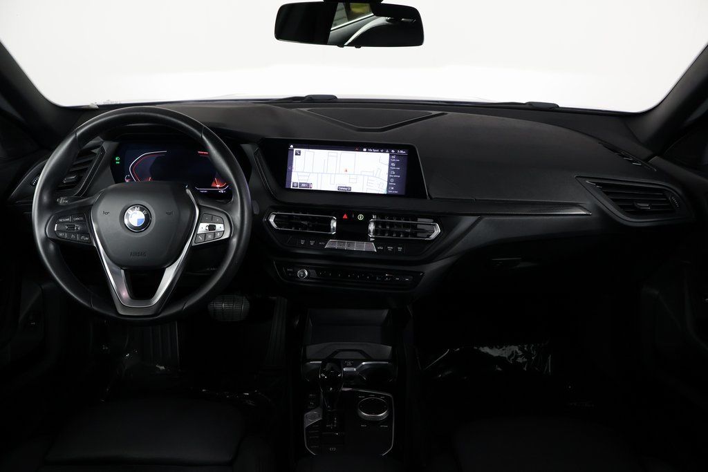 Thumbnail: 2022 BMW 2 Series - 8