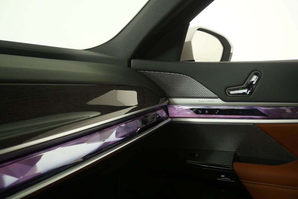 Thumbnail: 2026 BMW i7 - 26