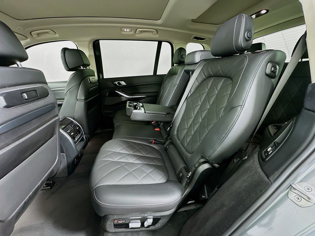 Thumbnail: 2023 BMW X7 - 25