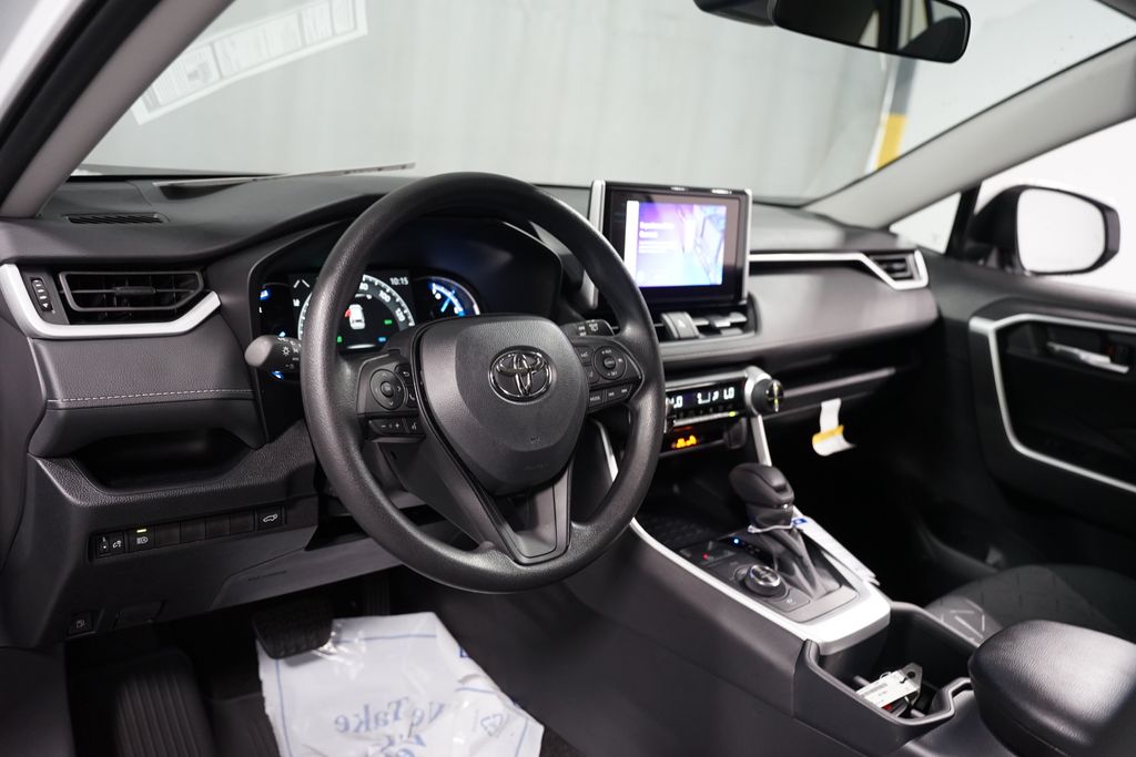 Thumbnail: 2025 Toyota RAV4 - 11