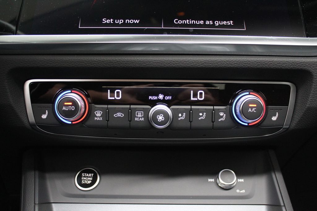 Thumbnail: 2025 Audi Q3 - 19