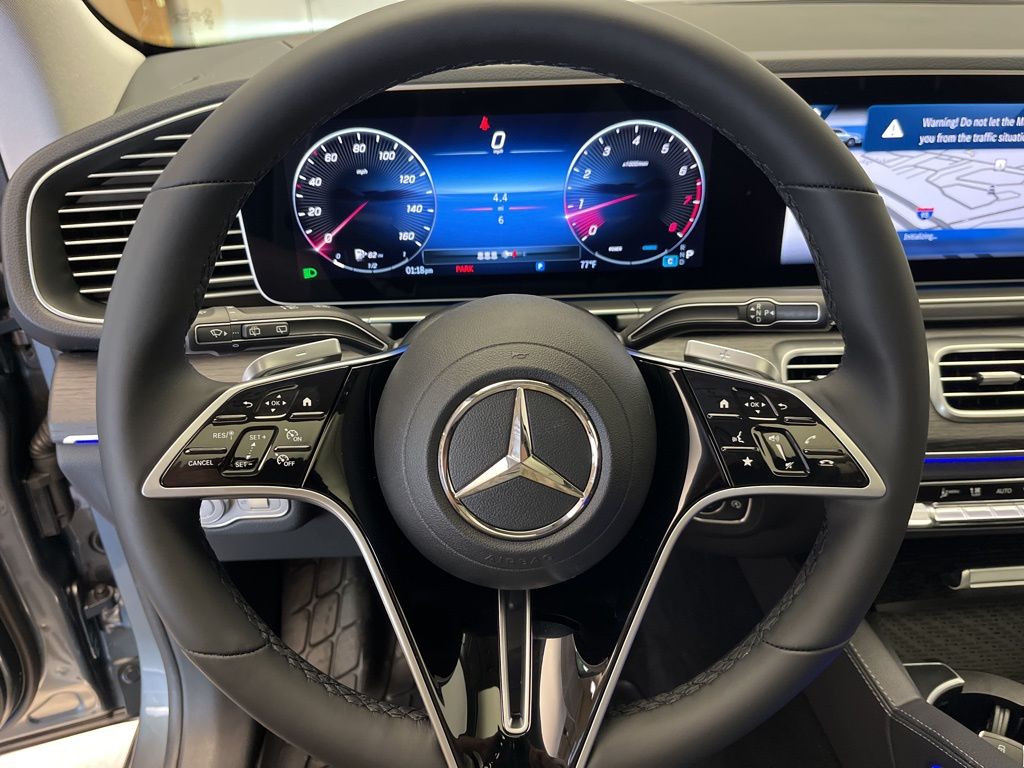 Thumbnail: 2025 Mercedes-Benz GLE - 13