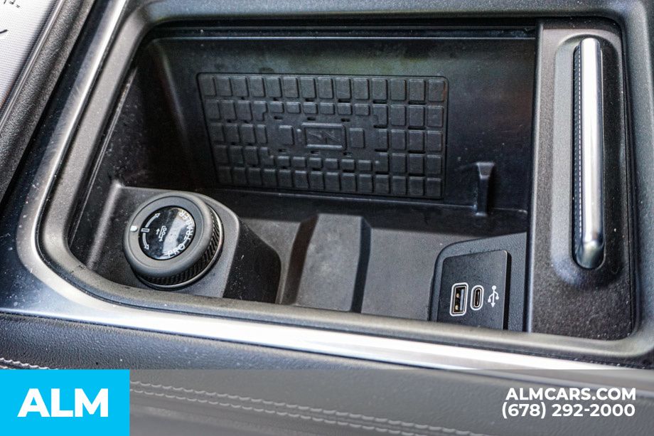 Used 2025 Black Ford Platinum image 47